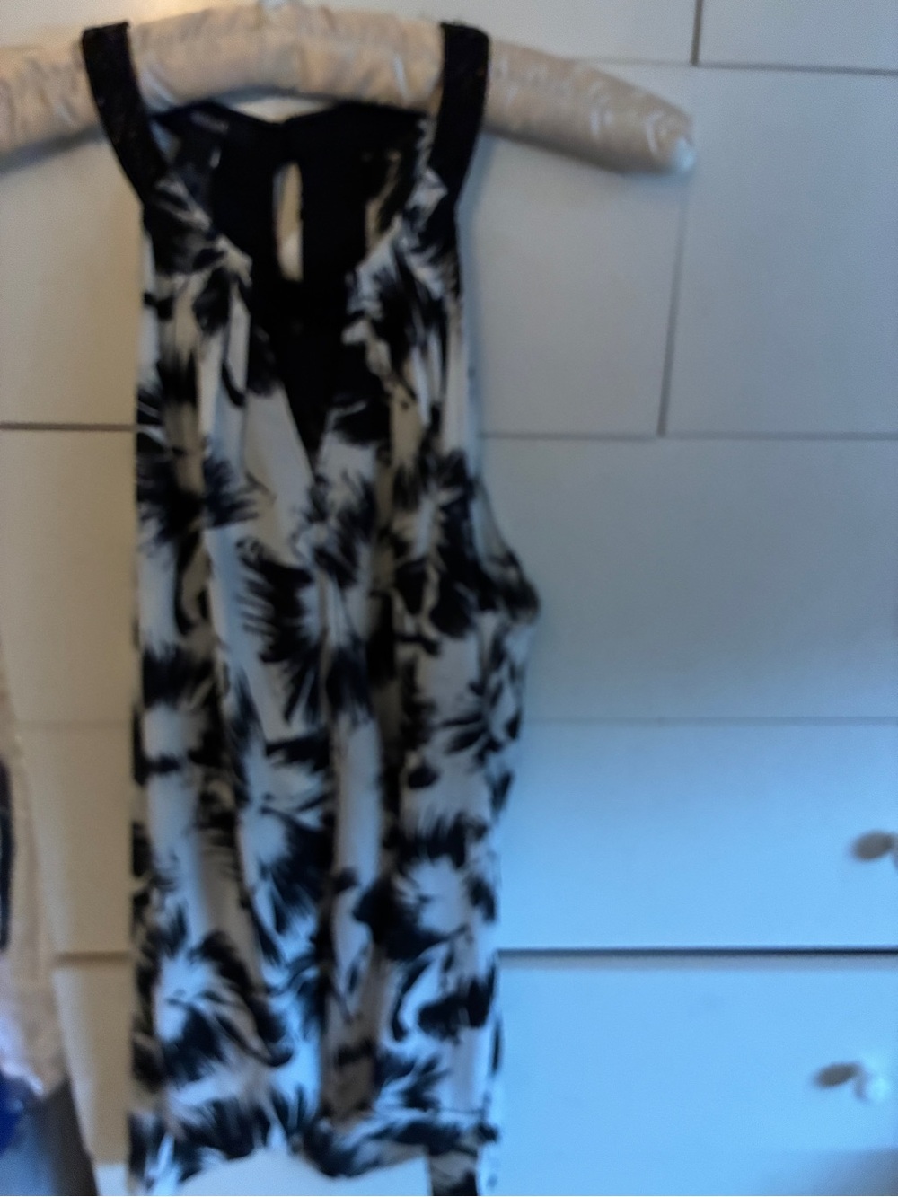Alfani Black and White Floral Sleeveless Blouse